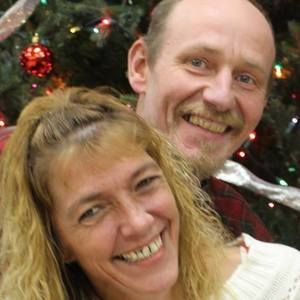 Meet your Posher, Lara